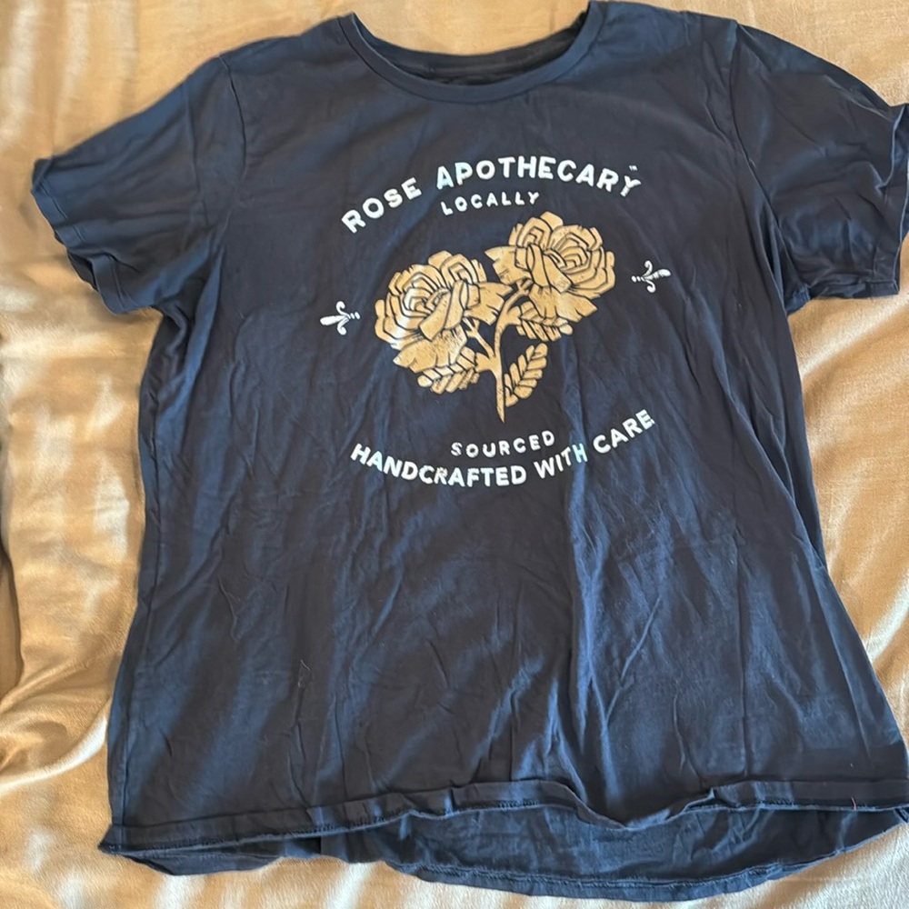 Schitt$ Creek graphic T. Women's